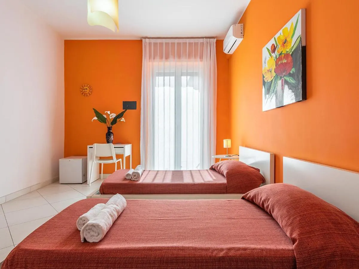 Guest house Thanit Rooms Cagliari