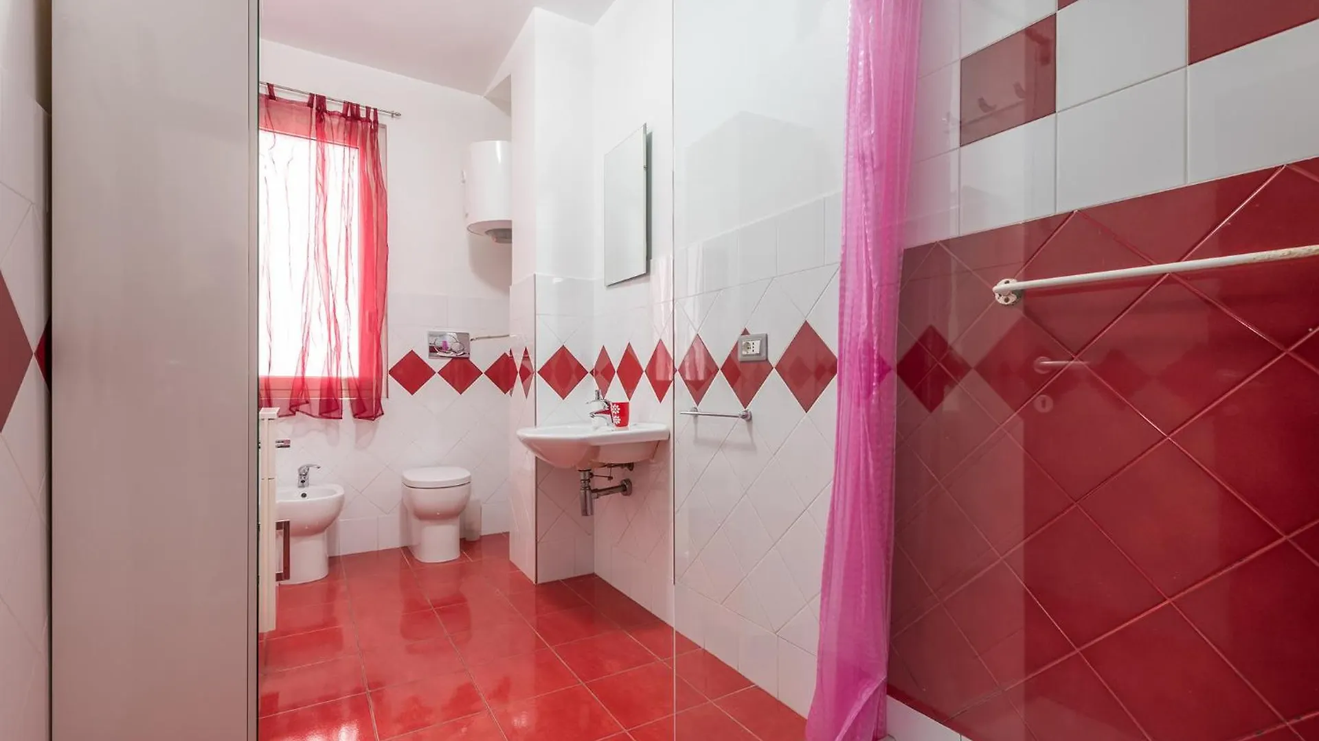 Guest house Thanit Rooms Cagliari