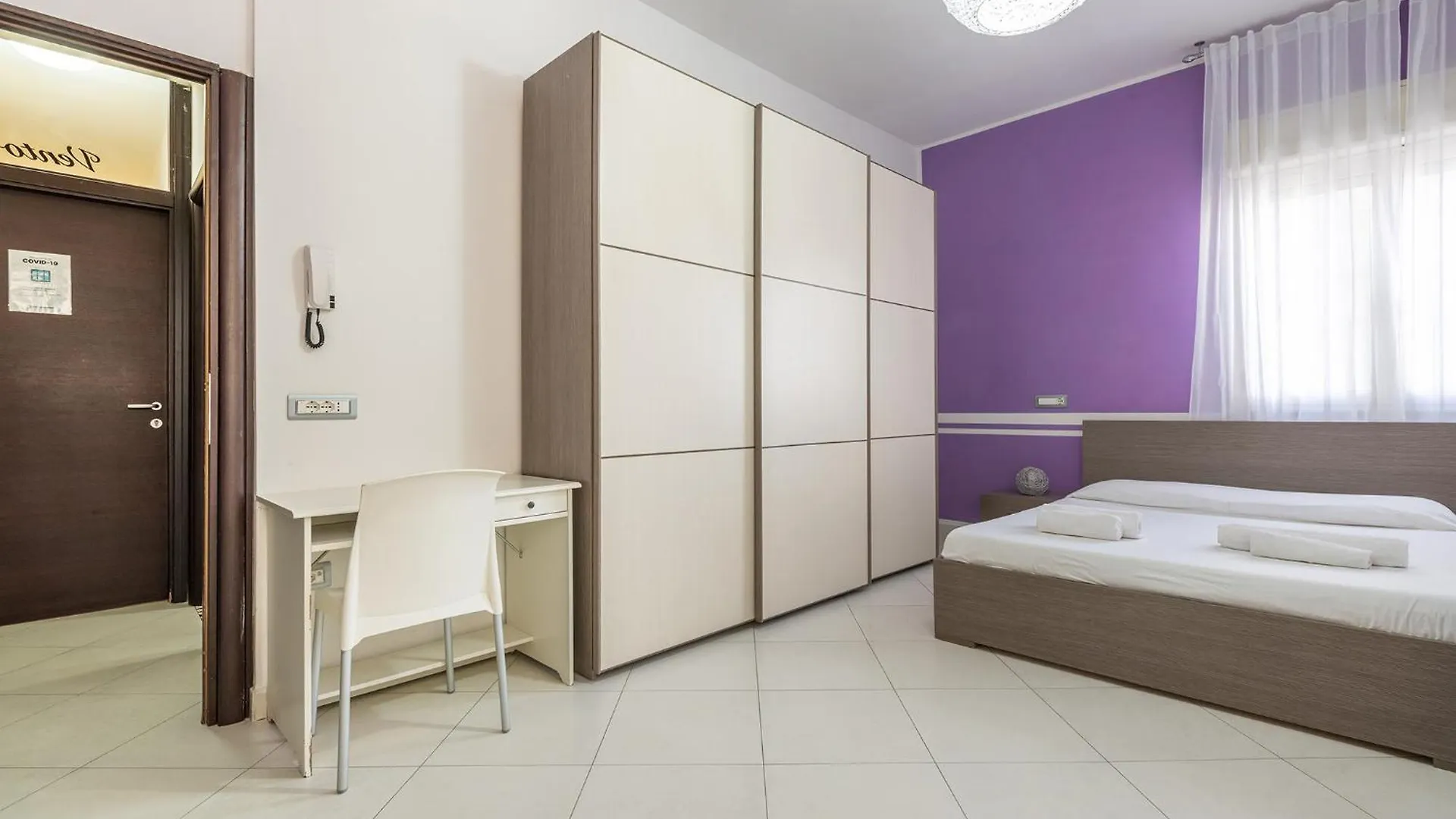 Thanit Rooms Cagliari 2*,  Italy